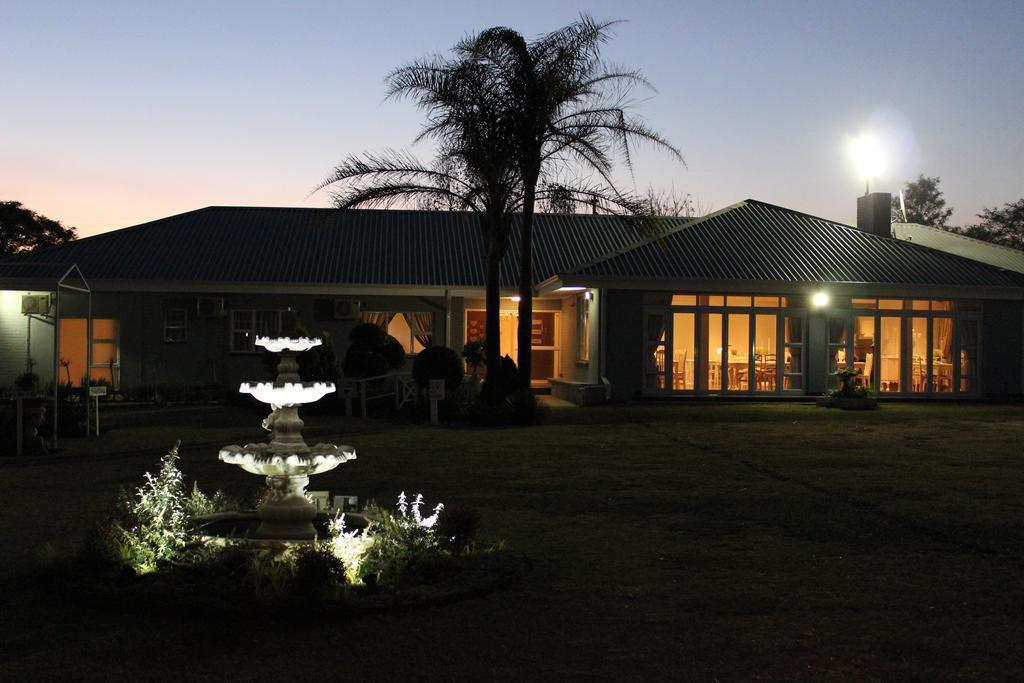 Nauntons Guest House&Wedding Venue Ladysmith Extérieur photo